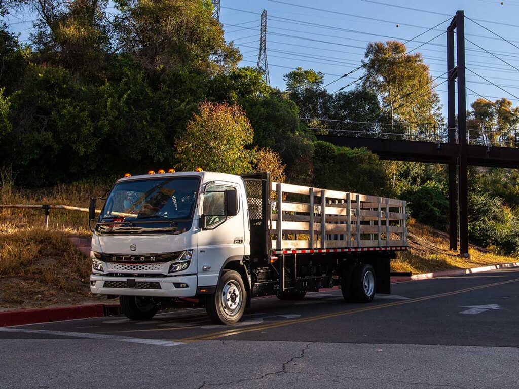 A RIZON electric medium-duty truck with flatbed from Daimler
